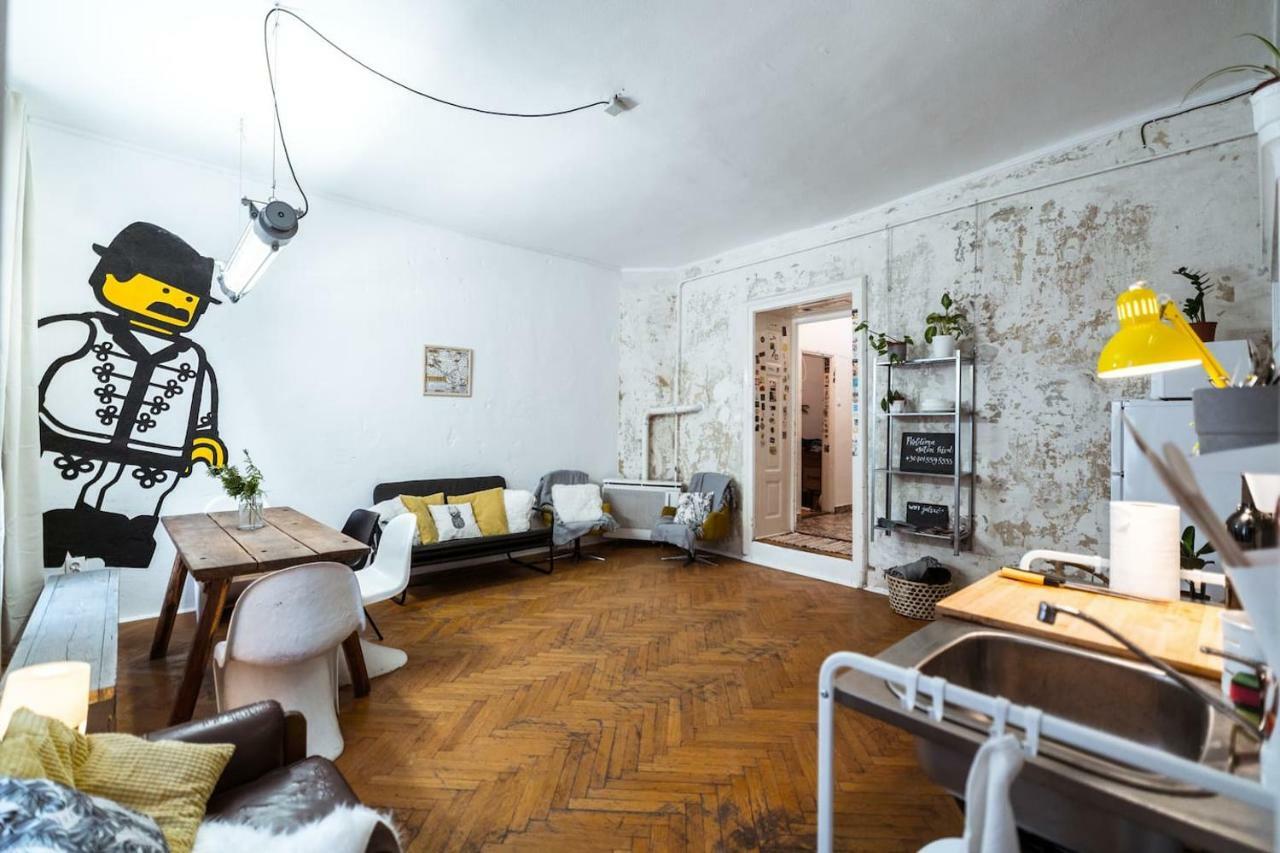 A Szoba Apartman Pécs Exterior foto